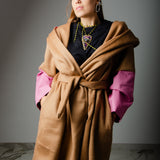 CAPPOTTO WRAP IN TESSUTO CACHEMIRE CON MANICA A CONTRASTO ROSA