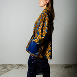 CAPPOTTO KOMOREBI BLU CON OCCHI DORATI CON TASCHE A CONTRASTO BLU